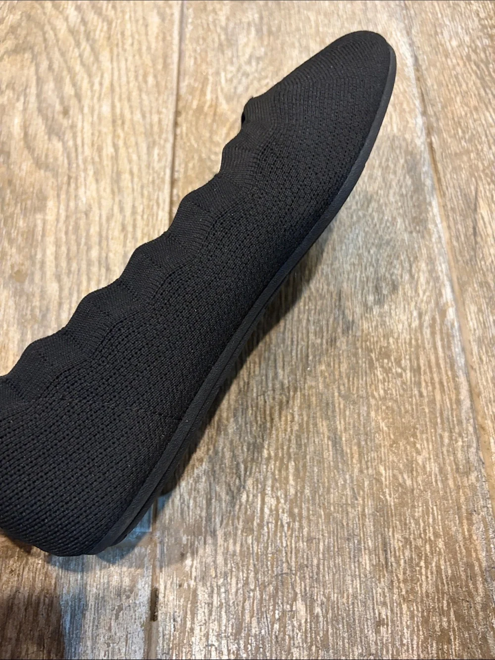 Skechers Women's Cleo Black Knit Slip-On Ballet Flats size 9.5 wide